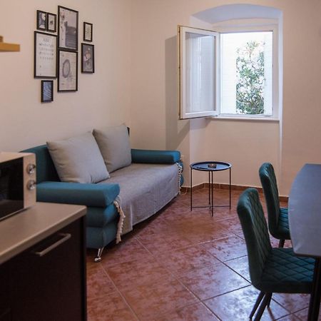 Apartmani Stones Sutivan I Екстер'єр фото