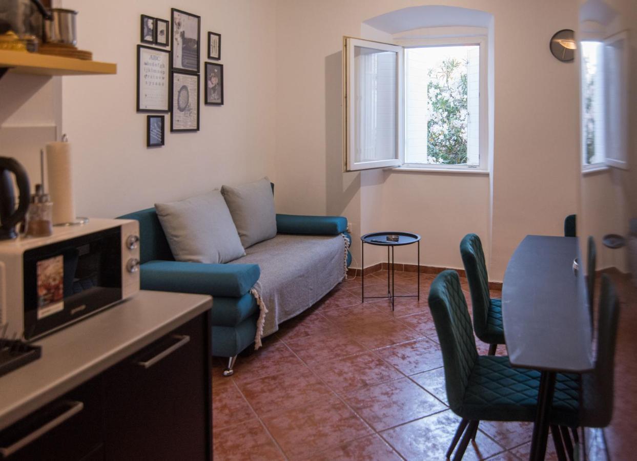 Apartmani Stones Sutivan I Екстер'єр фото