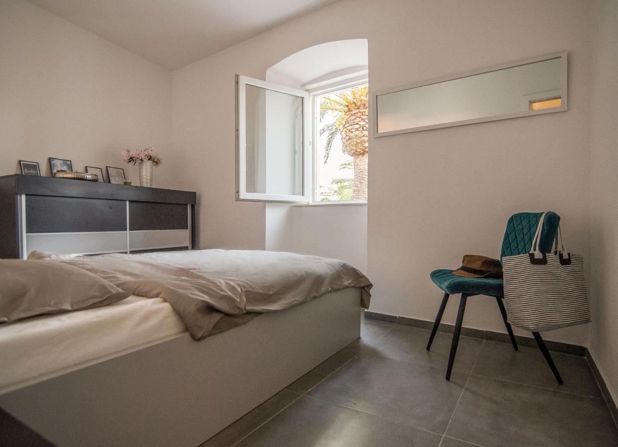 Apartmani Stones Sutivan I Екстер'єр фото